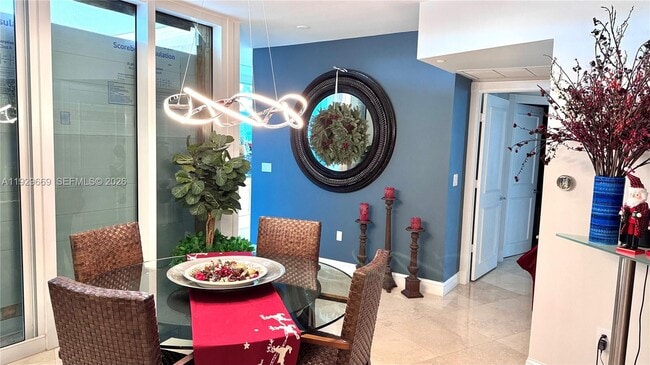 Photo - 1000 South Pointe Dr Unidad 308