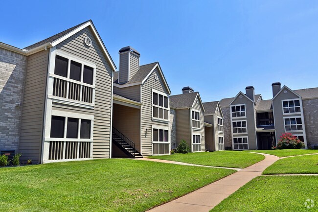 Building Photo - Savannah Square and Harbor