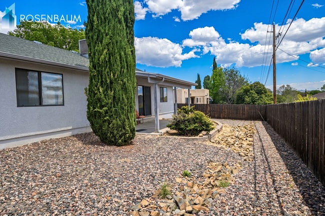 Photo - Beautiful 3-bedrooms, 2-baths home in Prescott Valley!
