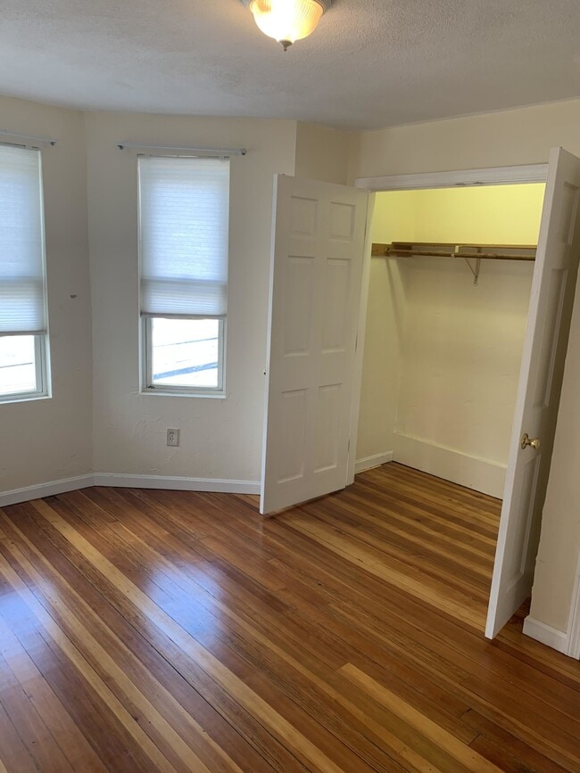 Photo - 28 Yeamans St Unidad #2