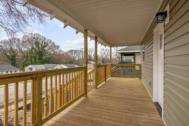 Photo - 304 E Hampton Ave