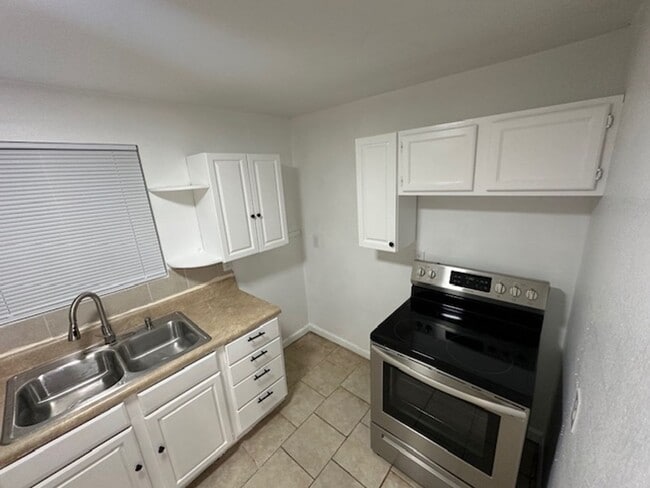 Photo - JP - Early Unit 2013