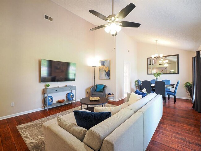 Photo - 11605 Buckingham Rd