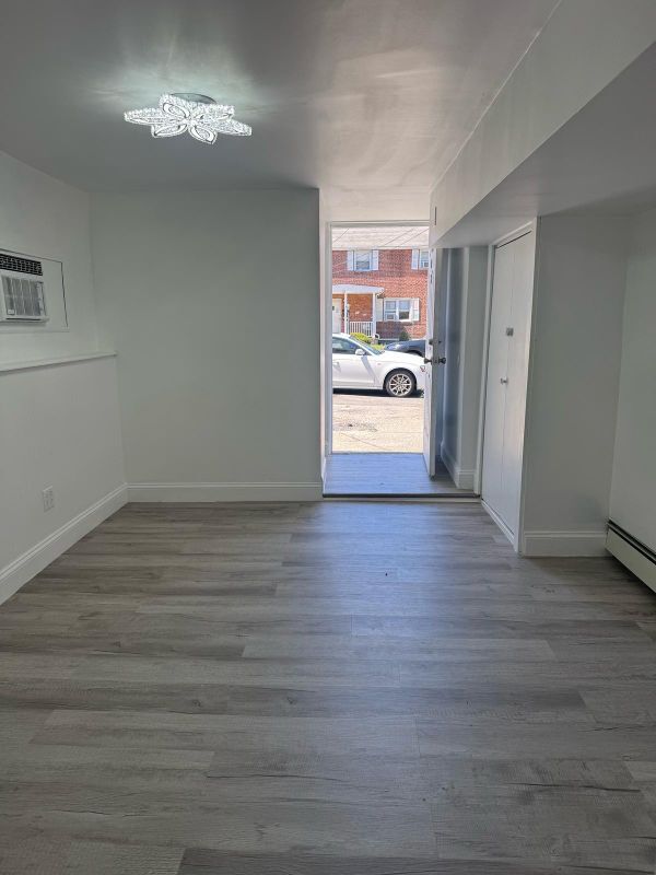Building Photo - 208 Tibbetts Rd Rental