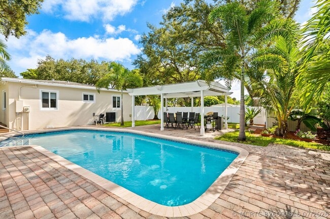 Photo - 1300 SW 17th St