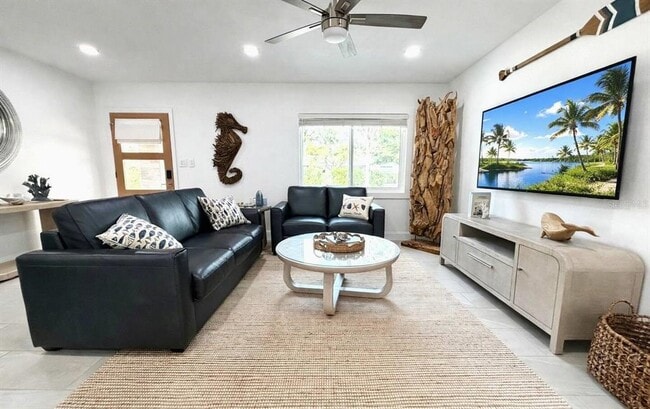 Photo - 2238 Clematis St