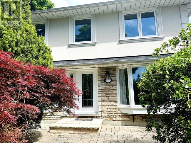 Photo - 125 Bannatyne Dr