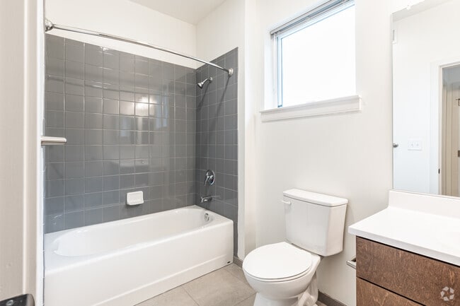 2BR, 2BA