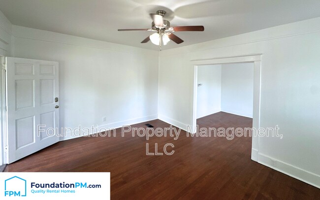 Photo - 1492 Faxon Ave