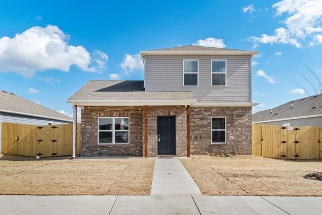 Building Photo - Spacious Home in Fayetteville!