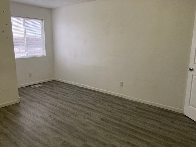 Photo - 2923 W Louise St