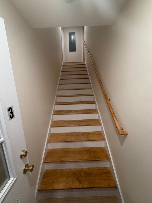 16 Snow Ave Unit 3