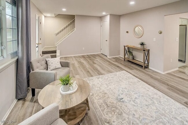 Photo - 38109 Poplar Dr