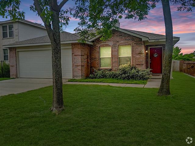 Building Photo - 2508 Lake Meadow Dr Rental