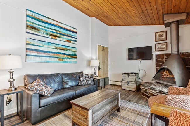 Photo - 1 bedroom, 1 bath condo on Whitefish Lake