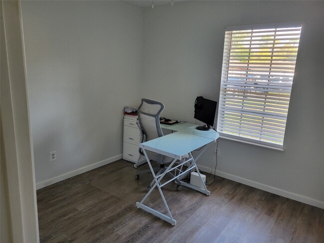 Photo - 3527 Almondwood Dr