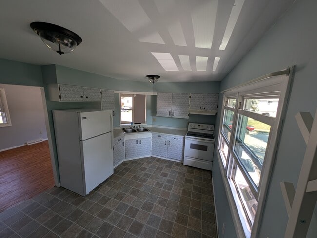 Kitchen - 230 Pleasant St Unit 230 Pleasant