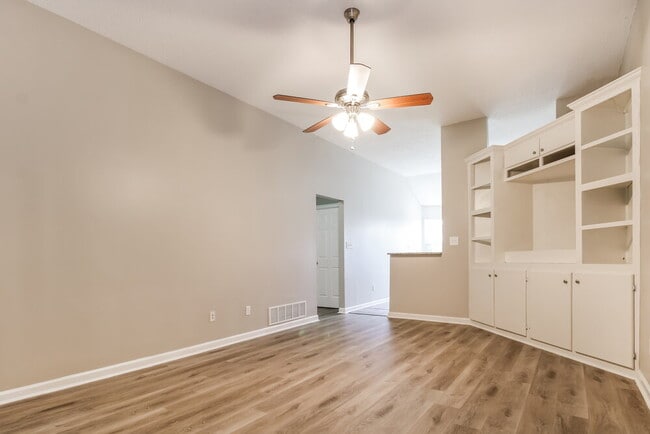 Photo - 8995 William Paul Dr