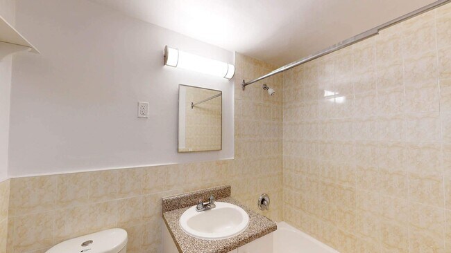 Photo - 700 Kingston Rd