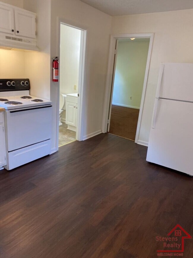 200 Dogwood Pointe Dr Unit 2