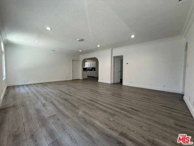 Photo - 6742 Radford Ave
