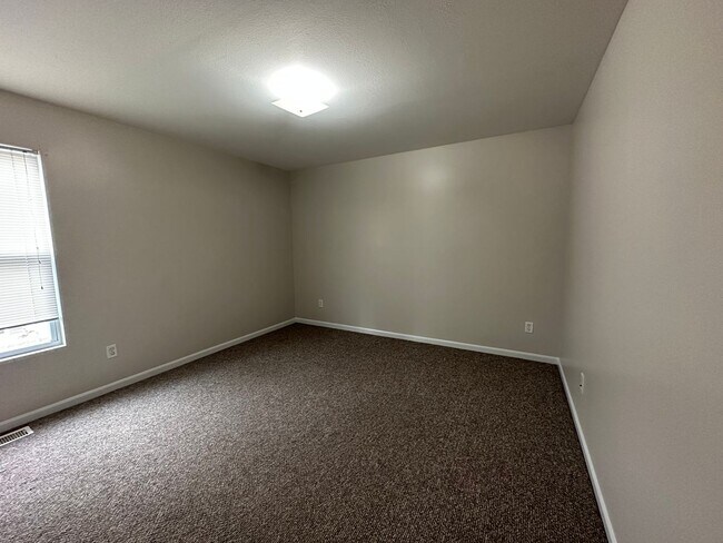 Photo - 3105 W Michigan - 6 Bed/3 Bath Townhouse N... Unit 3105