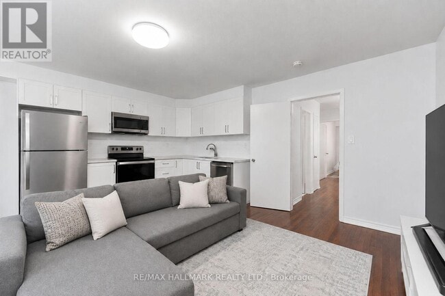 Photo - 82 Halsey Ave