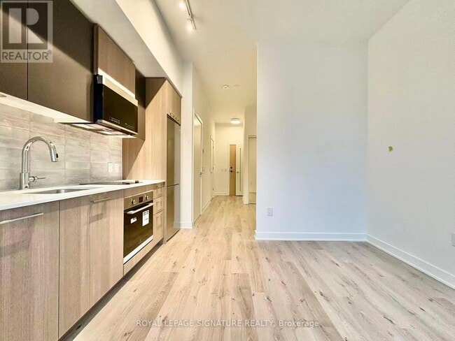 Photo - 30 Dreamers Wy Unit 231