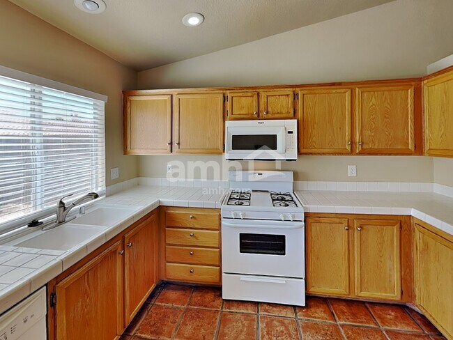 Photo - 117 Windy Creek Ave