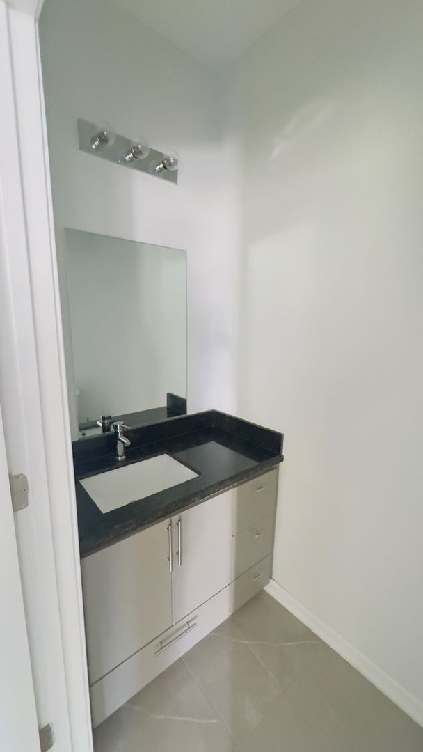 Photo - 219 Fig Dr Unit #1