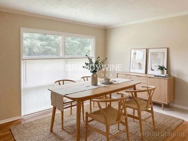 Photo - 1357 Heather Cir