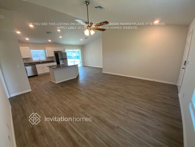 Photo - 512 NE 6th Pl