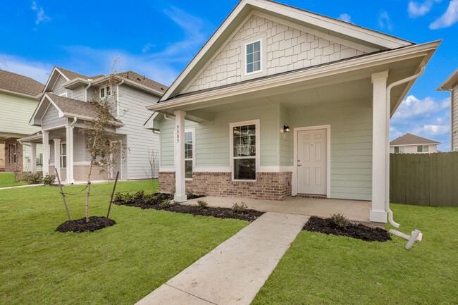 Front of House - 9505 Morning Iris Dr Casa