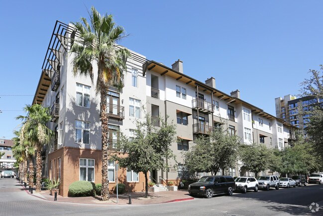 Roosevelt Square Apartments For Rent in Phoenix, AZ