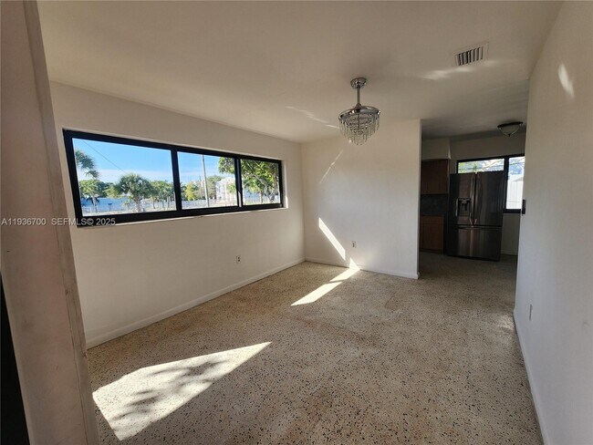 Photo - 7625 NW 4th Ct Unidad 1