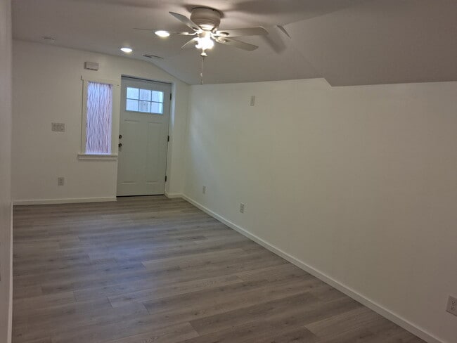 Building Photo - 6091 Marvelle Ct Rental