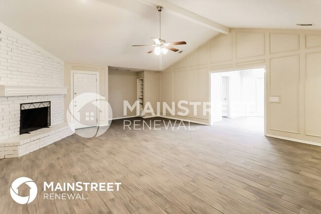 Photo - 2517 Dove Creek Ln