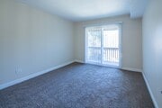 2BR, 1BA - 1002SF