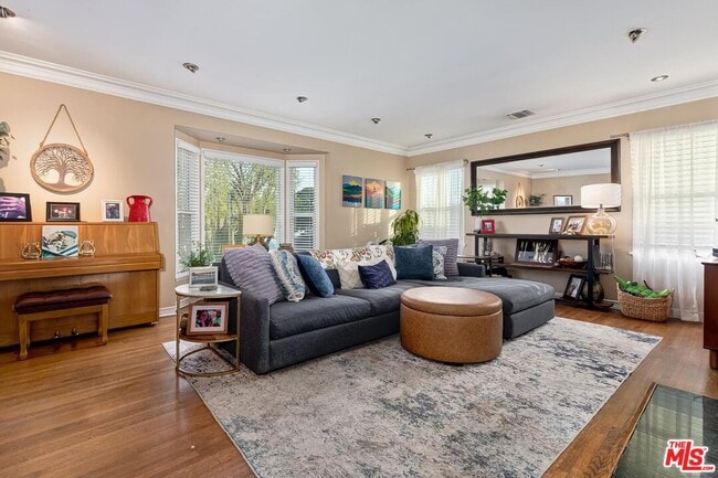 Photo - 1923 S Crescent Heights Blvd