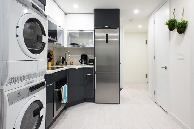 Photo - 244 E 75th St Unit ID1021987P