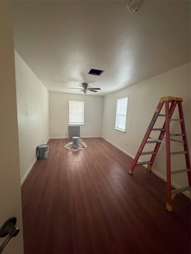 Photo - 1315 Sycamore Ave