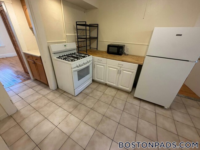 17 Bay St Unit 2L
