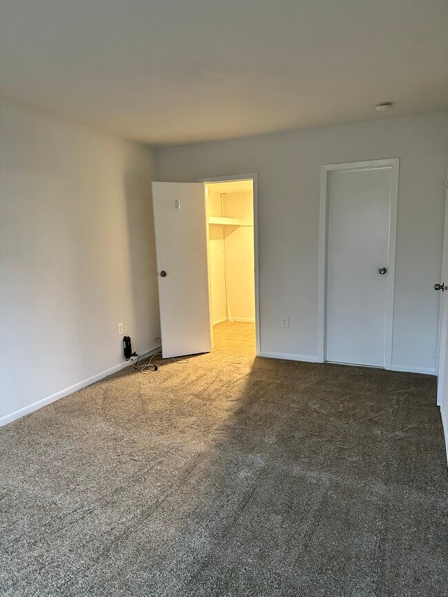 316 White Horse Pike Condo Condo for Rent in West Collingswood, NJ