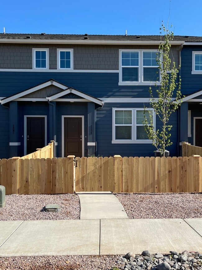 Photo - Town Home in NW Redmond's Canyon Ridge