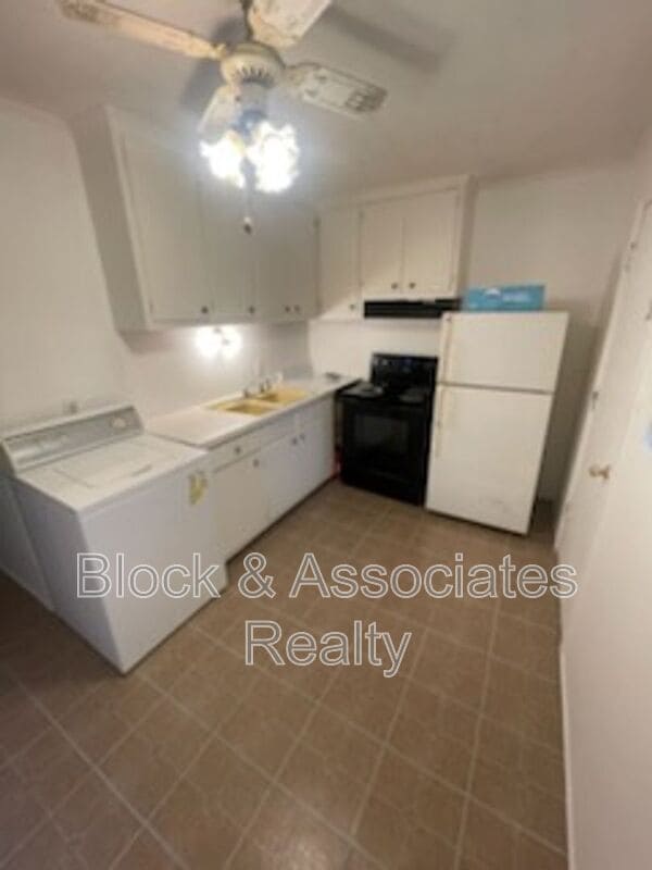 Photo - 504 Lake Dr