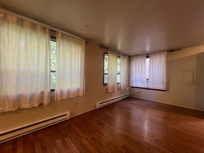 Photo - tongb01 Unit 4902