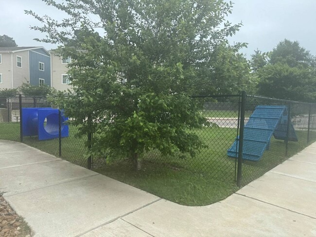 Photo - 21155 Gosling Rd