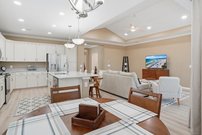 Photo - 9458 Escape Ave