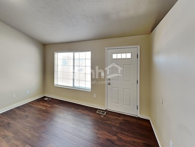 Photo - 339 W 2450 N