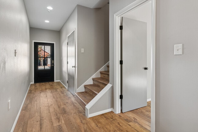 Photo - Parkway Townhouses